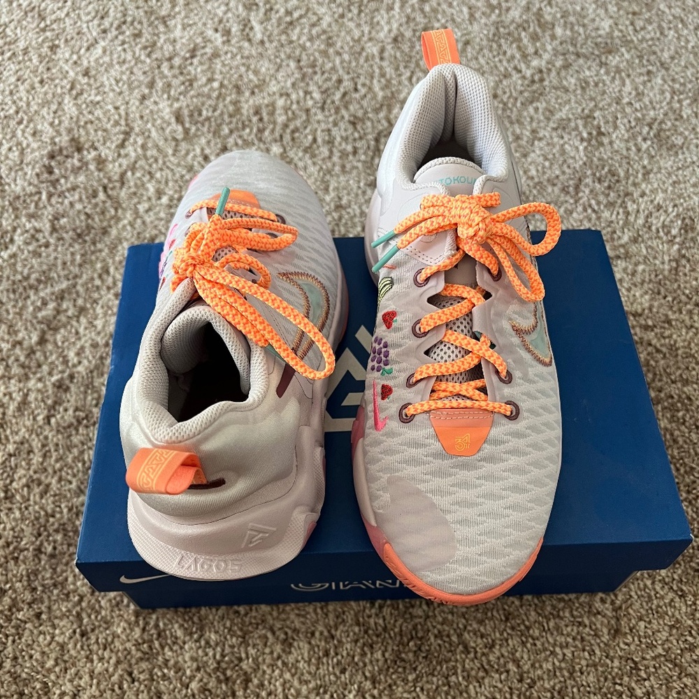 Nike Big Kid Giannis